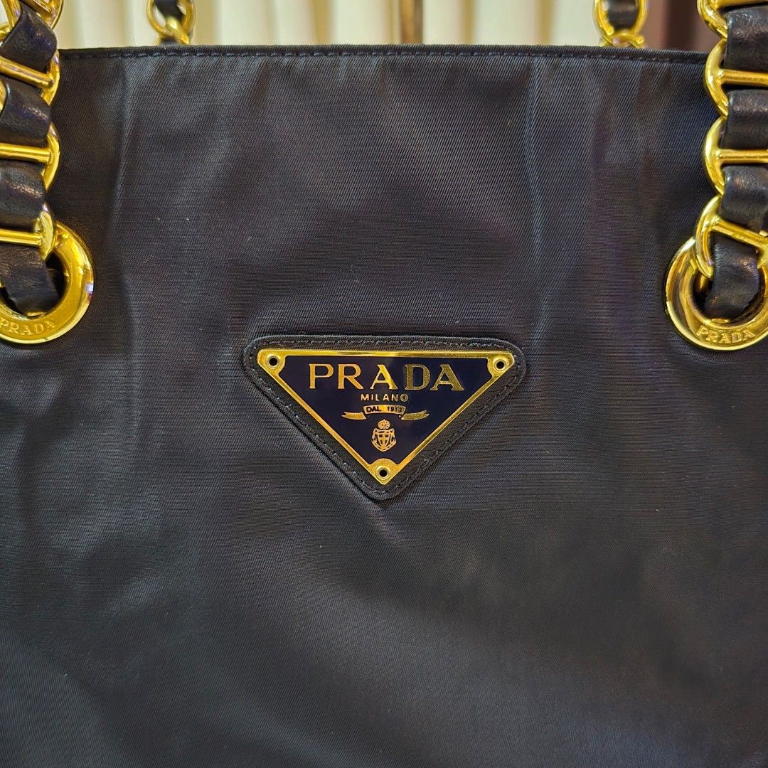 Prada Tessuto Nylon Catena Chain Bag💙 (Category: Luxury Bags & Wallets) located in Paranaque City. Submitted by kyshei (Listing ID 1470669957, Image 2). Description: 💯legit/,orig money back guaranteed‼️👍.