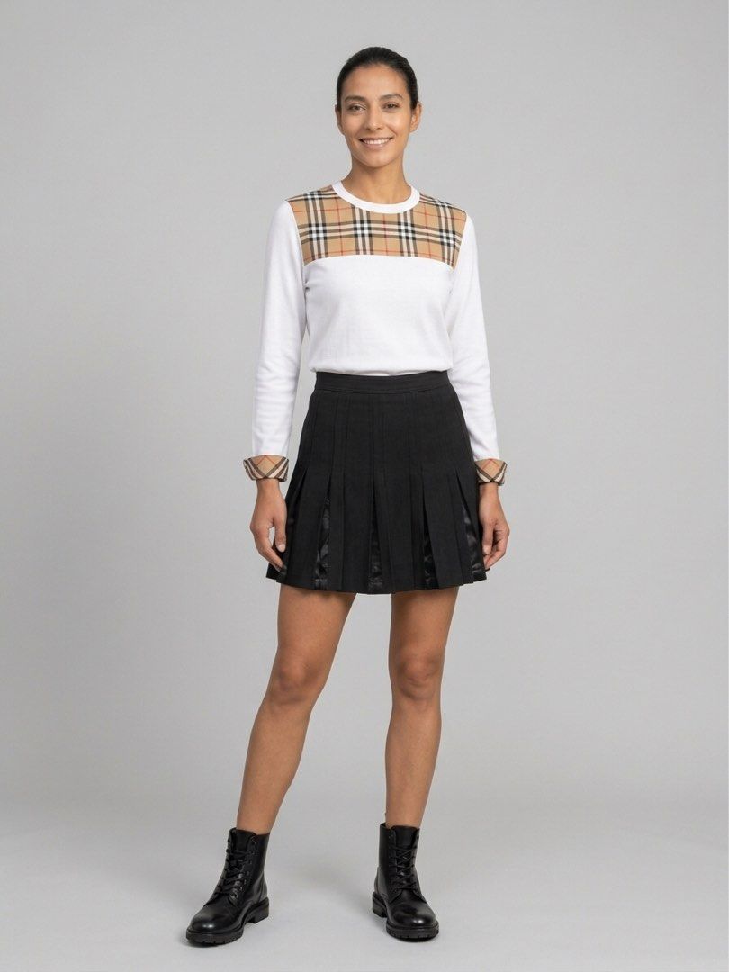 Preloved Burberry Plain Black Pleated Mini Skirt (Category: Luxury Apparel) located in Santa Maria. Submitted by ecowshop.pre-loved (Listing ID 1470591224, Image 1). Description: .