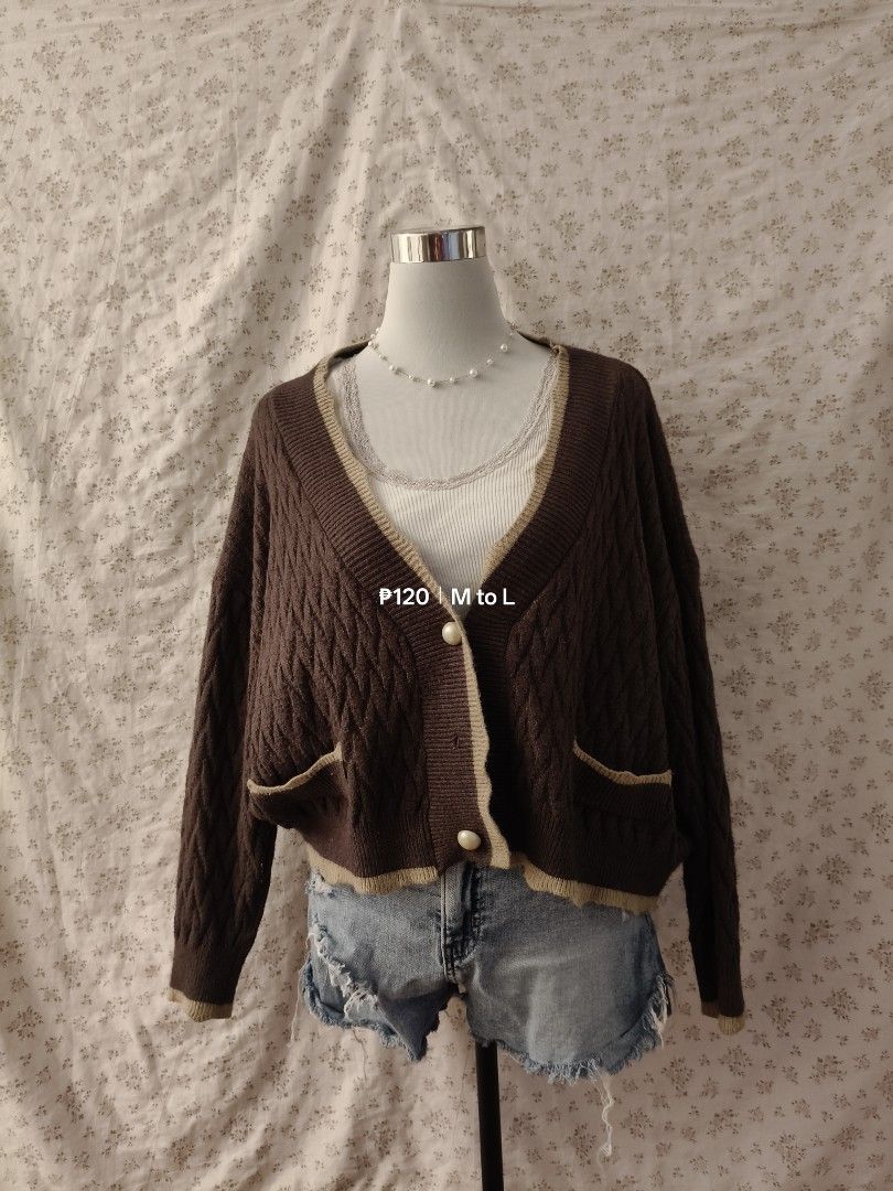 PRELOVED CLOTHES FS ‼️ (Category: Coats, Jackets and Outerwear) located in Manila. Submitted by mryalwsa (Listing ID 1470654005, Image 2). Description: 59 to 199 UP PESOS.