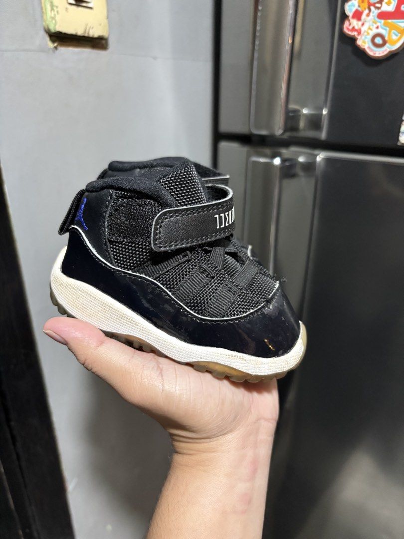 Preloved Infants Shoes All Original (Category: Babies & Kids Fashion) located in Manila. Submitted by hsanreii (Listing ID 1470737741, Image 2). Description: take all 4 shoes.