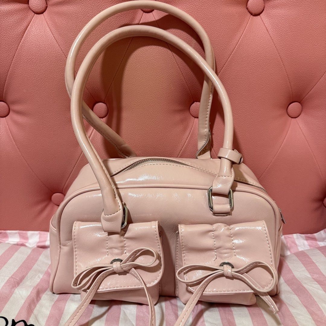Preloved pink shoulder coquette bag (Category: Shoulder Bags) located in San Isidro. Submitted by iluvmyoui (Listing ID 1470710601, Image 1). Description: PLEASE READ. ꣑୧ ON-HAND! ꣑୧ please manage your expectations as this is a preloved item and may show signs of use. mop : gcash or maribank mod : lbc or j&t — No refunds once paid! — I will not be liable for damages or lost parcel once shipped. — Feel free to send me a message for inquiries. for 