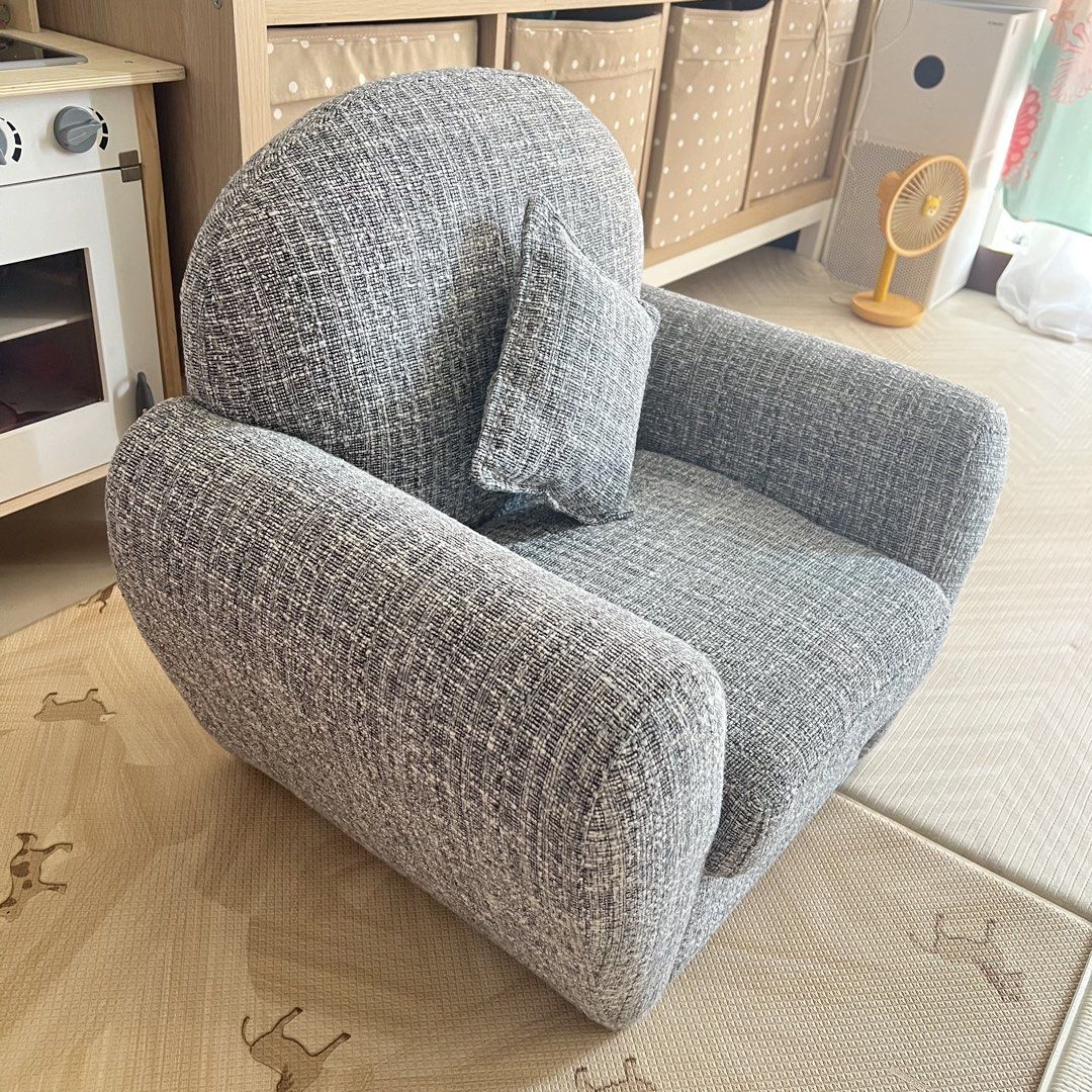 Premium Quality Kids Couch (Category: Other Kids Furniture) located in Pasay City. Submitted by littlebebekidsstuff (Listing ID 1470567863, Image 3). Description: Dinensions: 55cm x 61cm.