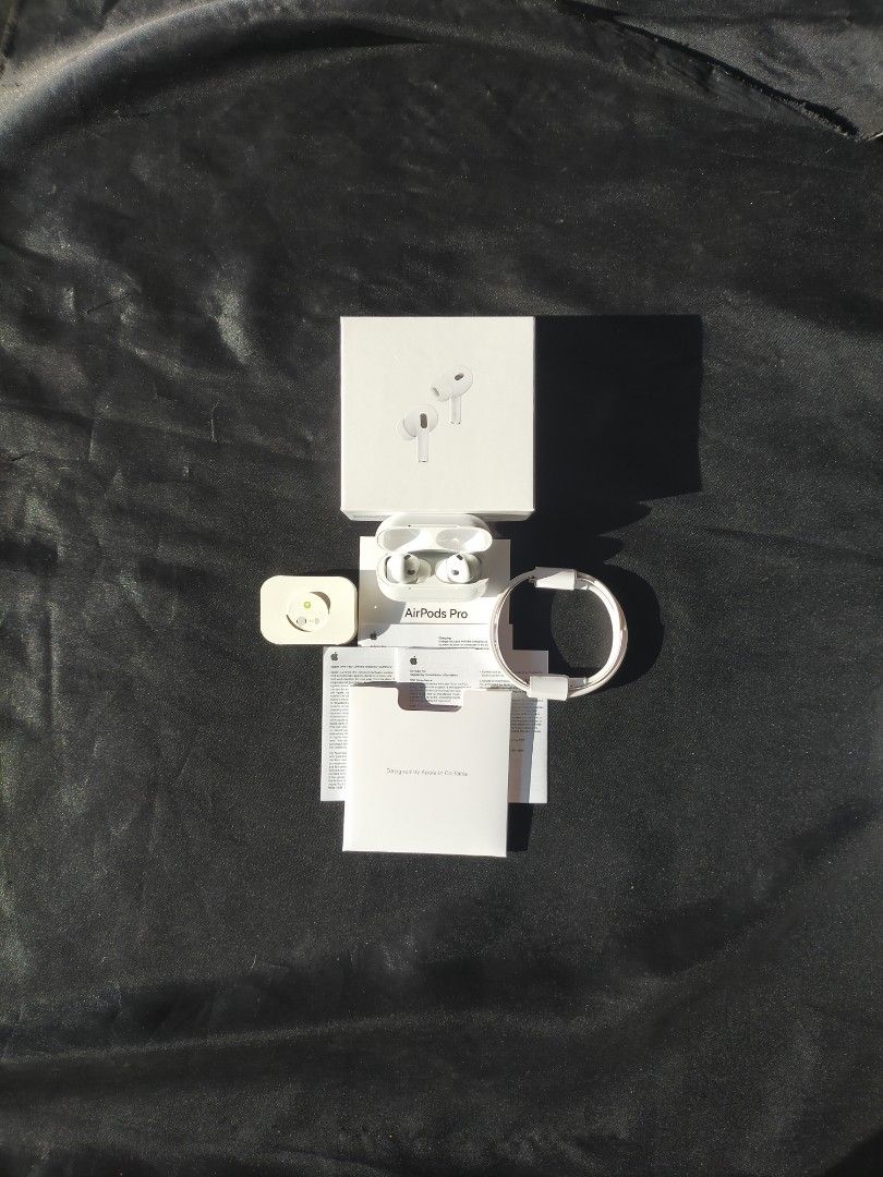Premium Top-Graded Airpods Pro 2nd Generation V2 (Category: Earphones) located in Cavite. Submitted by istocksphhh (Listing ID 1470642001, Image 2). Description: iStocks Premium Top-Graded Airpods Pro 2nd Generation V2 All functions are working, Wireless airpods, USB-C charging port, Pop-up connection working, Active noise cancelation, What you see is what you get, Can ship nationwide, Pass for low-offers respect each other time. if ano nasa pic 