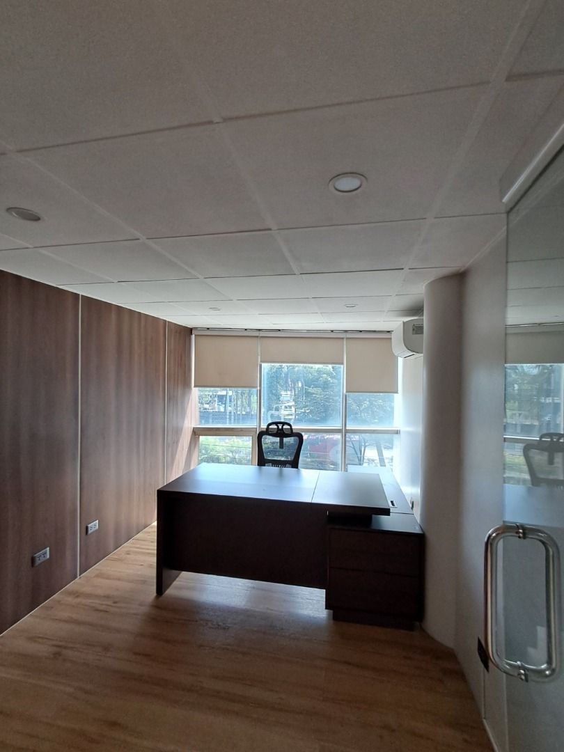 PRIME OFFICE SPACE - LIBIS QUEZON CITY (Category: Commercial) located in Caloocan City. Submitted by btt_realty (Listing ID 1470615822, Image 2). Description: 🏢 PRIME OFFICE SPACE FOR LEASE — LIBIS, QUEZON CITY 📍 Prime Location | 2nd Floor | Approx. 200 sqm Looking for a ready-to-use office in a prime Libis location? This fully furnished and fully fitted-out office space is available ✨ Approximately 200 sqm ✨ Fully furnished & fully fit-out ✨ R