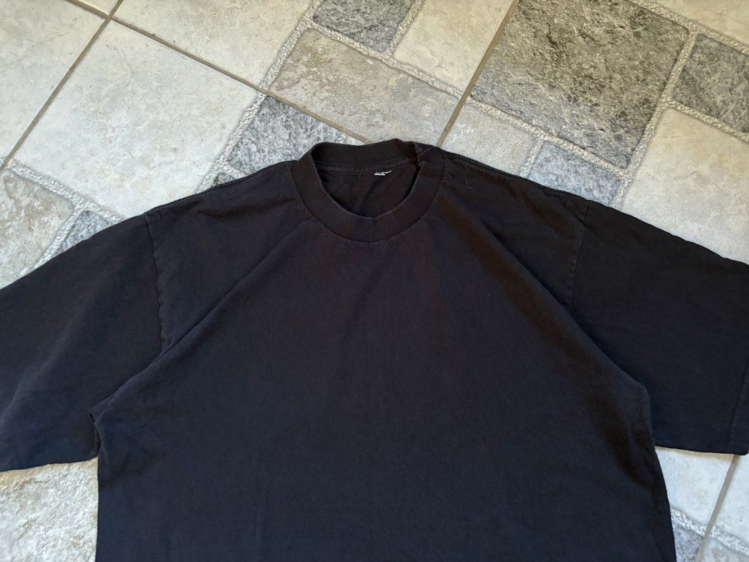 Pro Club Tee (Category: Tshirts & Polo Shirts ) located in Calamba. Submitted by manila.fits (Listing ID 1470640706, Image 2). Description: Pro Club Tee Small-Medium Cut tag Width 21 Length 27 As new No issue.