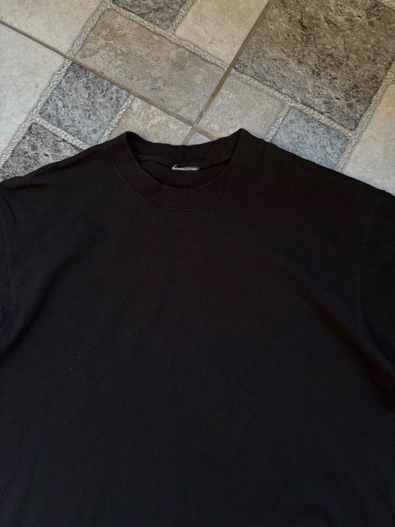 Pro Club Tee (Category: Tshirts & Polo Shirts ) located in Manila. Submitted by nofits.garments (Listing ID 1470664175, Image 2). Description: Pro Club Tee Medium-large Width 22 Length 30 As new Cut tag only.