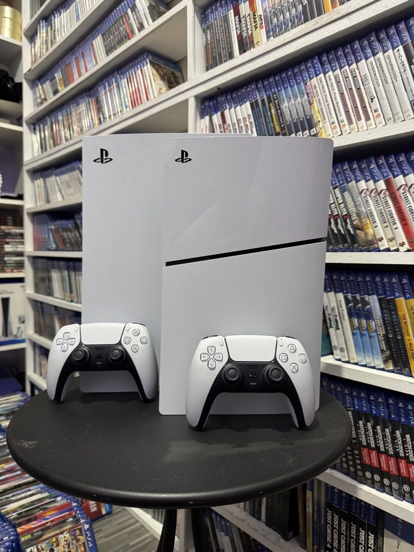 PS5 for sale!! (Category: PlayStation) located in Manila. Submitted by 828gamingphmnl (Listing ID 1470628432, Image 1). Description: always in stock po tayo for both ps4 & ps5!! 🎮 ps5 non-jb fat - 24k slim - 29k complete po lahat, plug & play! 1 controller per set, add for extra physical games sold separately we accept walk ins! cod nationwide 🚚 #828gamingph #ps4forsale #ps5forsale.