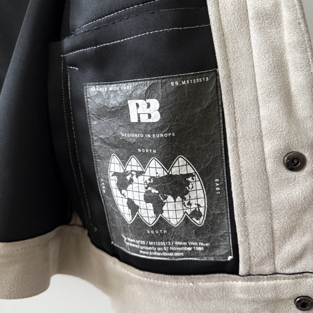 Pull & Bear - Overcoat (Category: Coats, Jackets and Outerwear) located in Taguig. Submitted by ygeev (Listing ID 1470648372, Image 3). Description: .