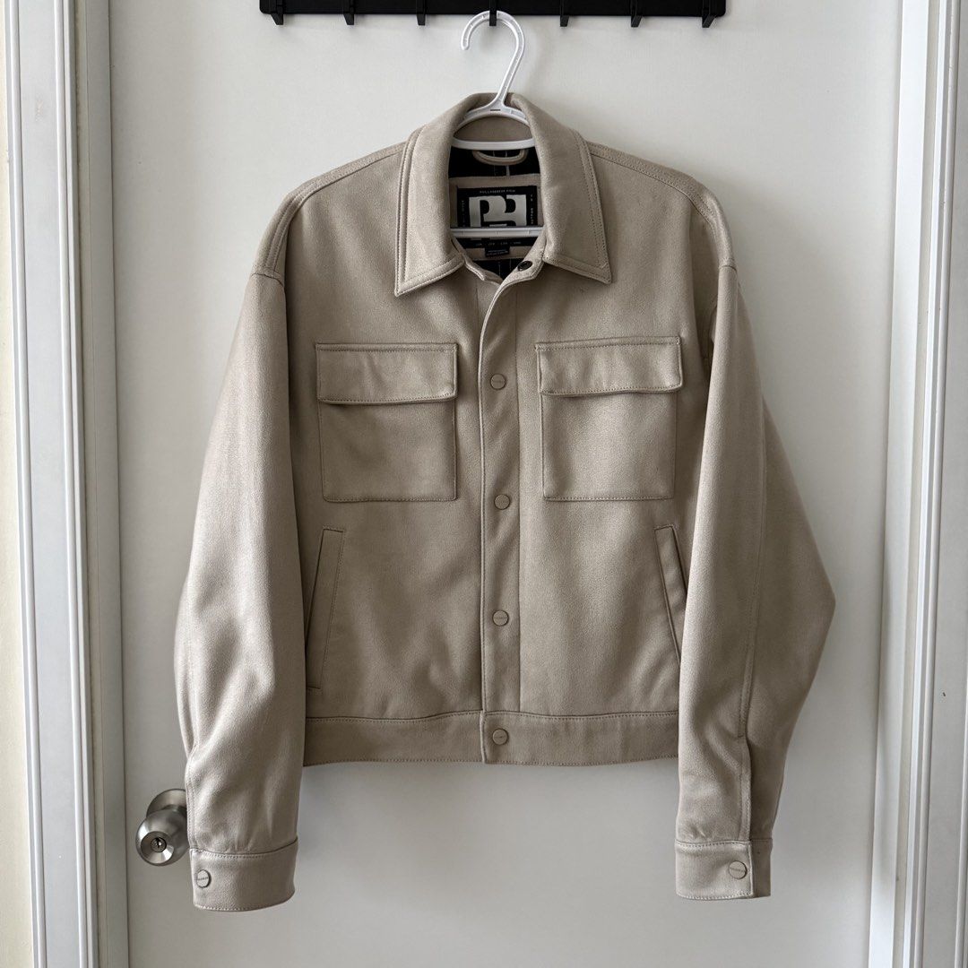 Pull & Bear - Overcoat (Category: Coats, Jackets and Outerwear) located in Taguig. Submitted by ygeev (Listing ID 1470648372, Image 1). Description: .