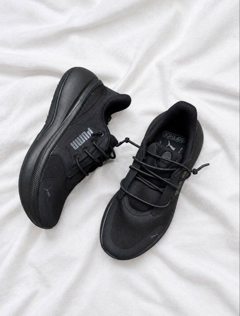 (RUSH) PUMA SOFTRIDE EXO SHIFT SNEAKERS (Category: Sneakers) located in Manila. Submitted by coollion_7aaba1 (Listing ID 1470558547, Image 1). Description: For Men & Women Recently bought in Japan! ✨ Brand-new condition ✨ Size: EU 37–38 ✨ Original price: ₱4,000 ✨ Selling at a much lower price! RFS: Not my type. 📌 Condition: What you see is what you get. Please note that one insole is missing..