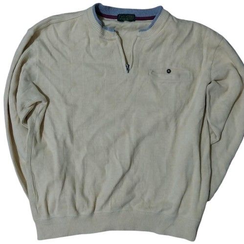 Quarter Zip (Category: Hoodies) located in Marikina City. Submitted by beeflosam (Listing ID 1470707445, Image 1). Description: 22 width 24 length best if you're going for boxy fit vibes via gogoexpress.