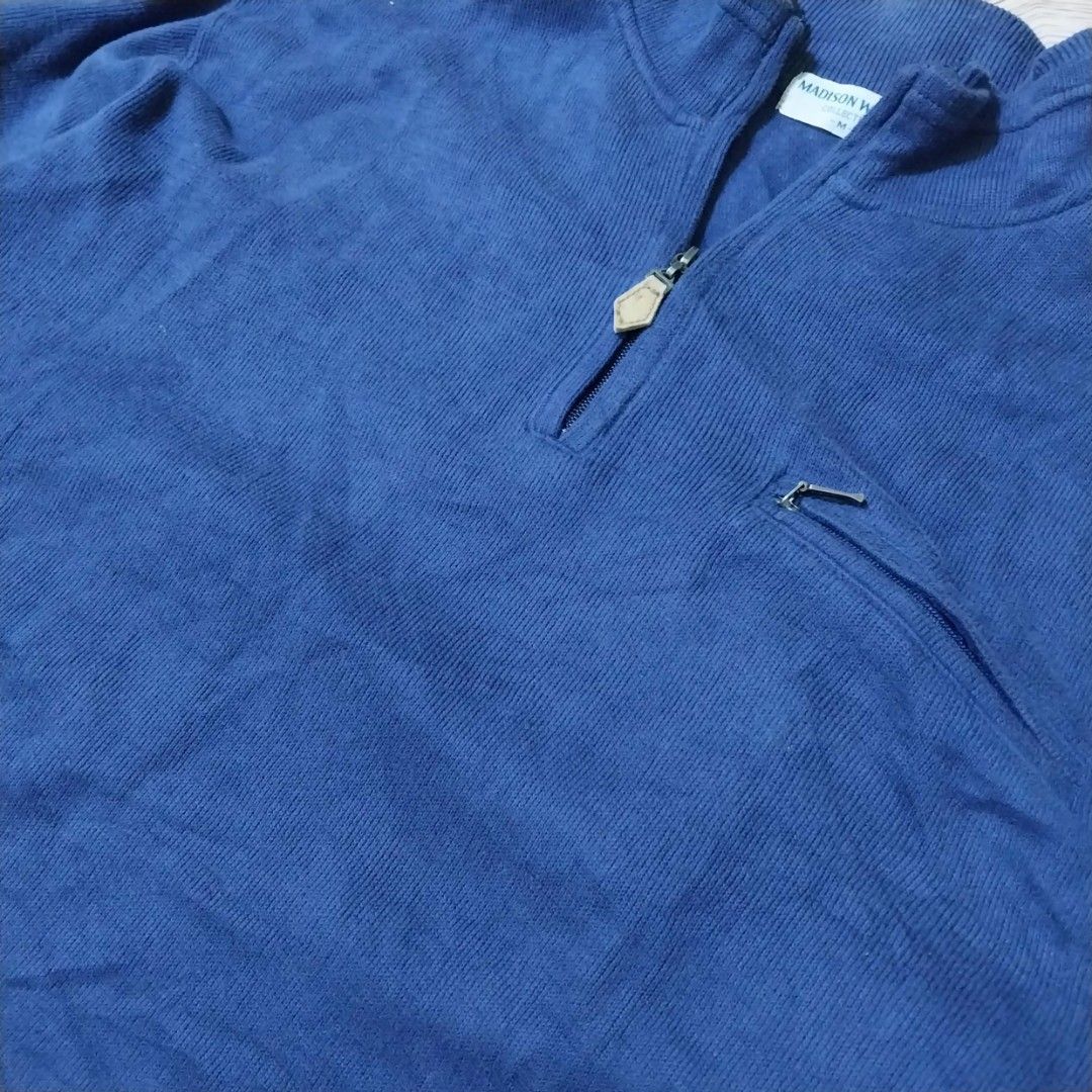 Quarter Zip (Category: Hoodies) located in Marikina City. Submitted by beeflosam (Listing ID 1470707639, Image 2). Description: 23 width 26 length best fit large (for boxy fits) shipping via gogoexpress.