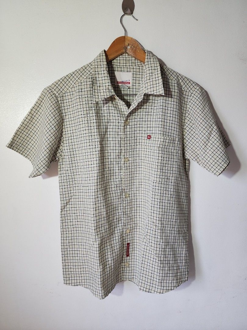Quiksilver Checked Short Sleeve Button Up Polo (Category: Tshirts & Polo Shirts ) located in Meycauayan. Submitted by MP_Shop (Listing ID 1470577180, Image 1). Description: Size: 19W x 26.5L inches Excellent Condition Color rate: 9/10 Loc: Meycauayan Bulacan Courier: J&T Mop: Gcash.
