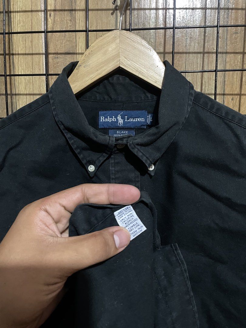Ralph lauren black button down shirt (Category: Formal Shirts) located in Pateros City. Submitted by toogood.mnl (Listing ID 1470598988, Image 3). Description: Ralph lauren button up long sleeve shirt Made in Philippines W-26 L-31 No issue Excellent condition .