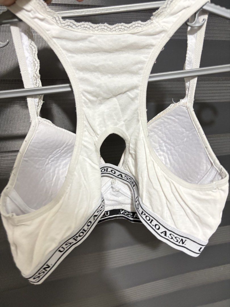 ralph lauren bra (Category: Undergarments & Loungewear) located in Manila. Submitted by iyahpreloved_ (Listing ID 1470689192, Image 2). Description: 33-38 bust .