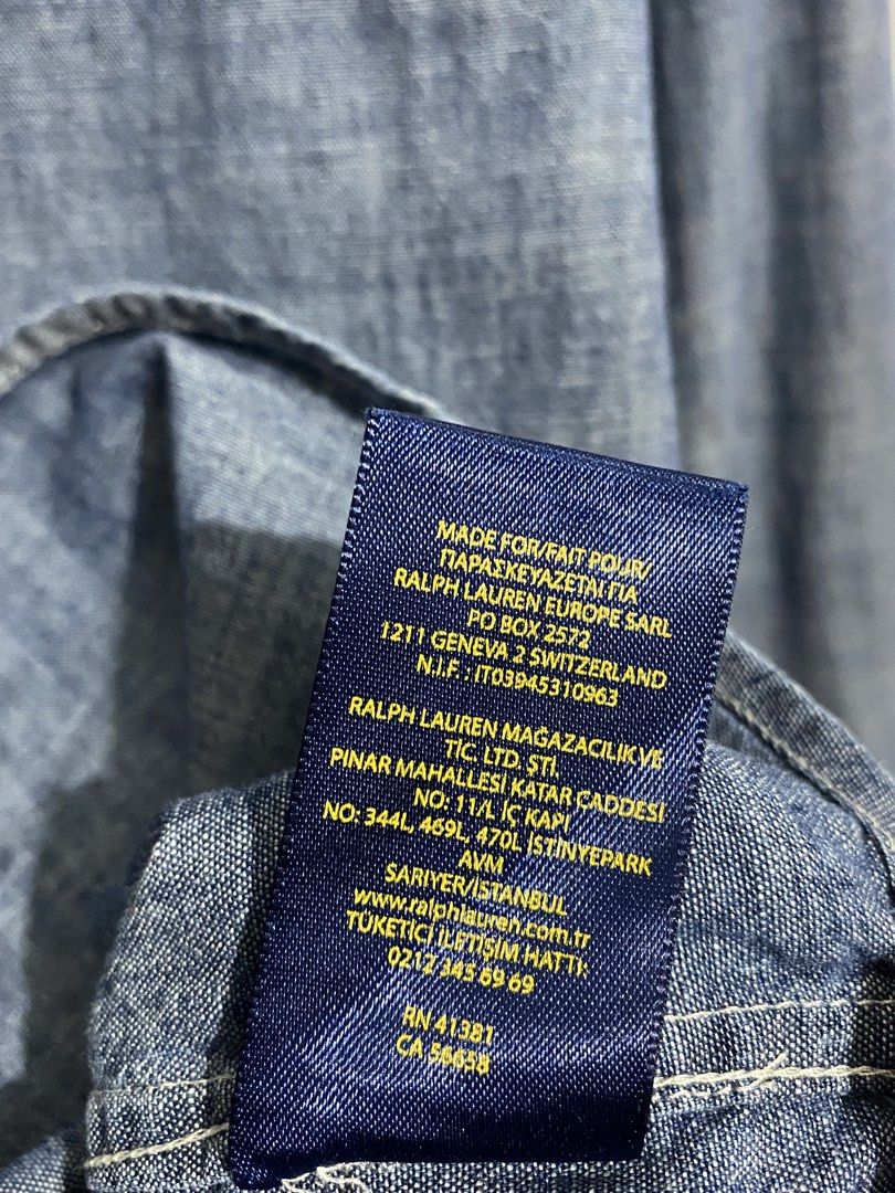 Ralph Lauren Button Down Denim Style (Category: Formal Shirts) located in Batangas. Submitted by got.thrift (Listing ID 1470576134, Image 3). Description: W-20 L-28-29 Like New No Issue.