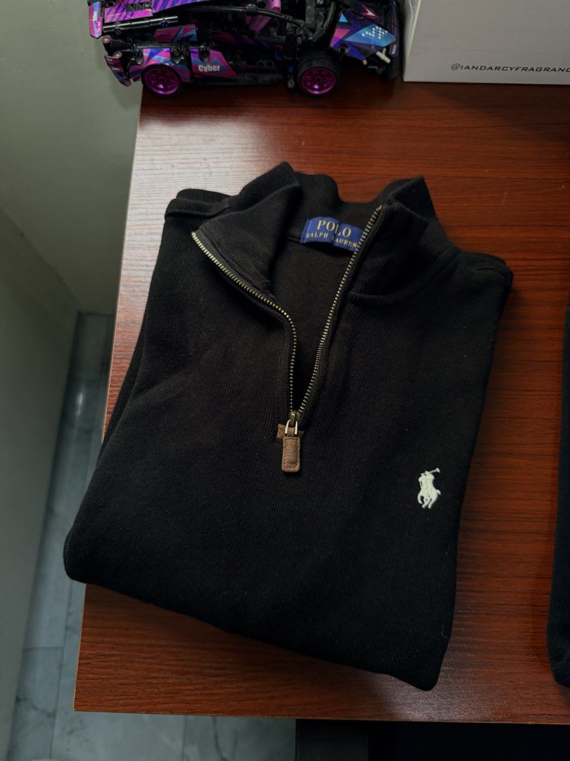 Ralph Lauren Quarterzips (Category: Formal Shirts) located in Manila. Submitted by fitflip (Listing ID 1470639035, Image 2). Description: RL Qzip aspack Both Authentic Both Pristine Condition 10/10 color rate 20x25.5 - Gold Tag 20x26 - Silver Tag.