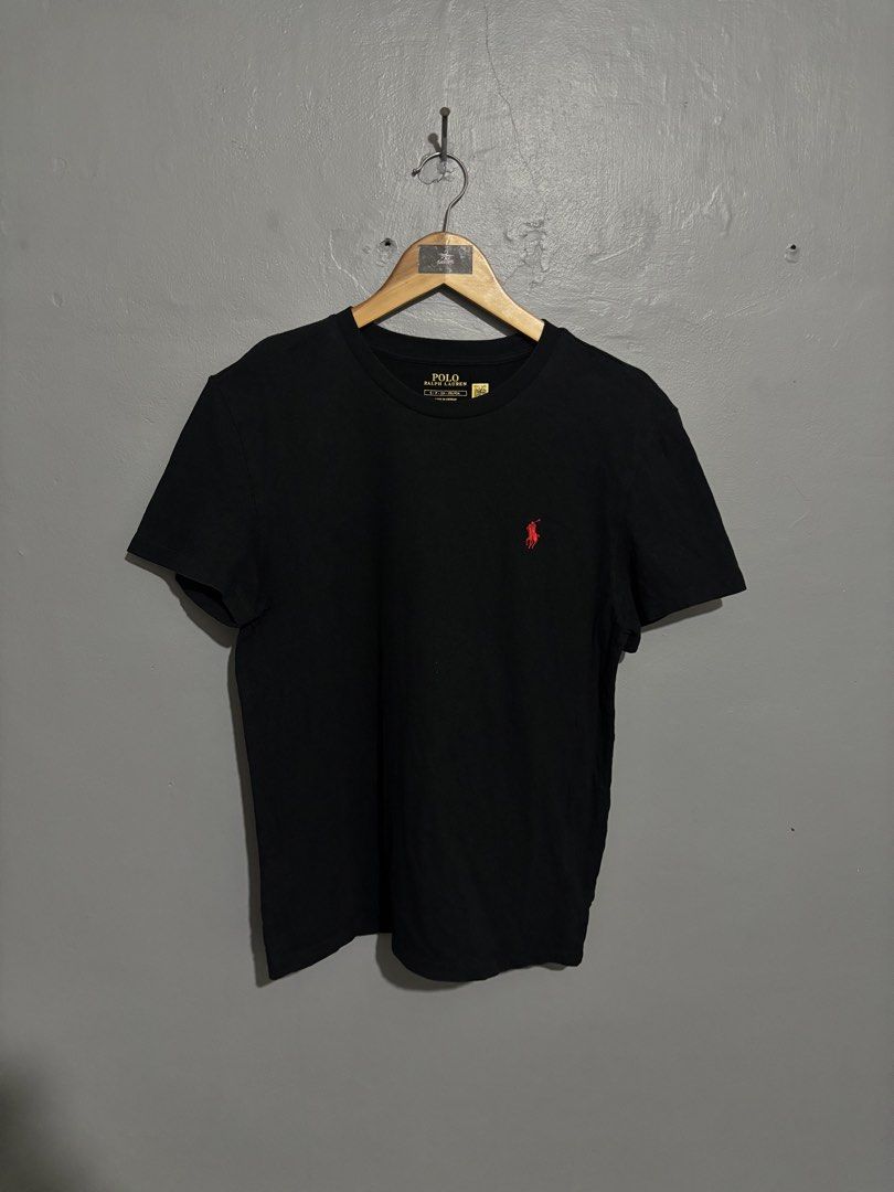 Ralph Lauren Shirt (Category: Tshirts & Polo Shirts ) located in Bacolor. Submitted by dandaofficial25 (Listing ID 1470612332, Image 1). Description: Small.
