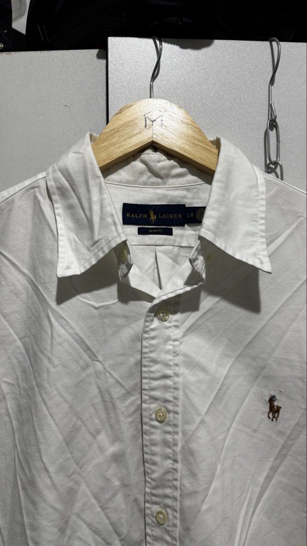 Ralph Lauren short sleeve (Category: Formal Shirts) located in Subic. Submitted by notstyl (Listing ID 1470707553, Image 2). Description: RL white tricolor pony (Oxford) 22 x 28/29 (Large/SF) Excellent condition.