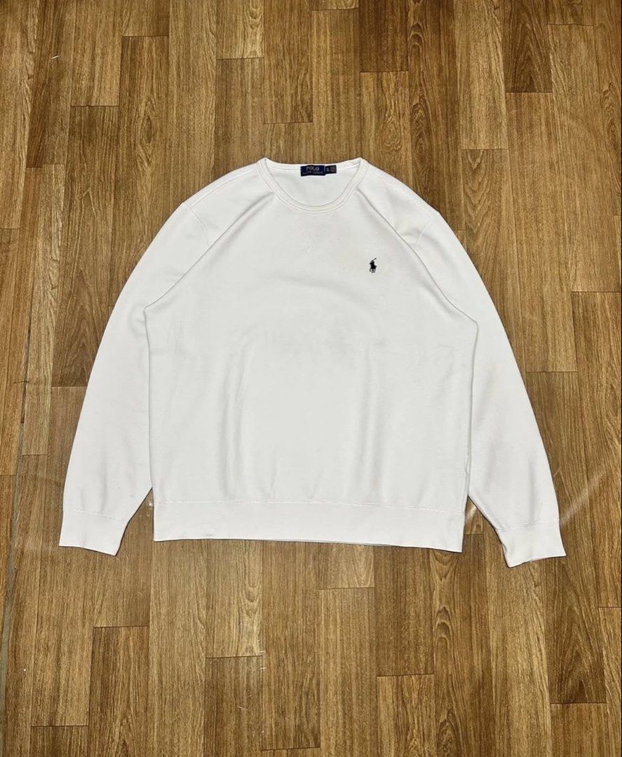 Ralph Lauren White Sweatshirt Black Pony! (Category: Coats, Jackets and Outerwear) located in Manila. Submitted by thrift.lnc (Listing ID 1470729973, Image 1). Description: L on tag dimes (INCHES) Width: 25 Length: 26 Excellent condition Color rate: 9.7/10 Issue: ❌ Mine: ₱1299 - Manage your expectations. Some issues may not be seen or indicated. - Color may vary due to lighting.