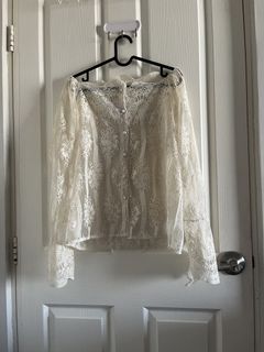 (Category: ) located in . Submitted by thevintageeditbyashley (Listing ID 1470571337, Image 1). Description: .
