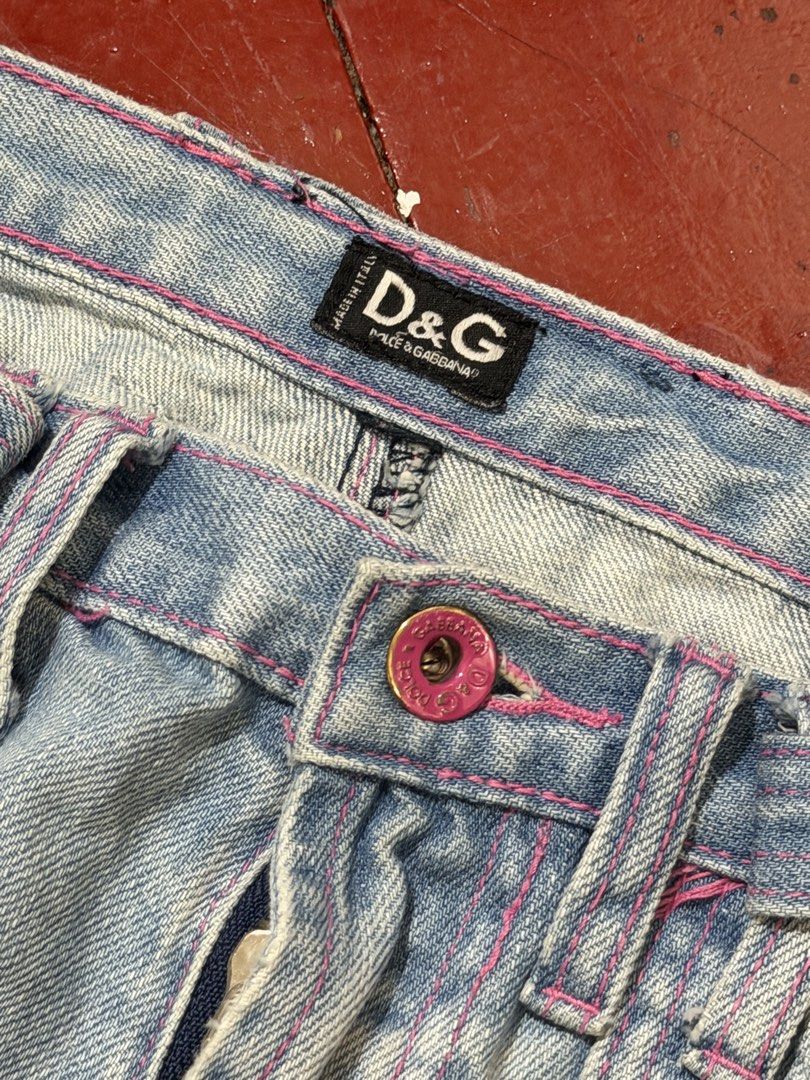 Rare 2006 Dolce and Gabanna Capri (Category: Jeans) located in Manila. Submitted by angelconscious (Listing ID 1470716373, Image 3). Description: Very rare from the 2006 collection! Low rise, flared, adjustable waistline with belt, fits small to medium No issues found, good as new, guaranteed authentic Tokong length, price is very negotiable.