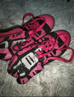 (Category: ) located in . Submitted by littlenicsfinds (Listing ID 1470679094, Image 1). Description: .