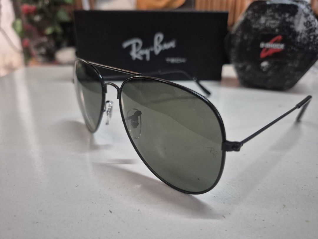 Rayban AVIATOR black (Category: Sunglasses & Eyewear) located in Cavite. Submitted by wearit_again (Listing ID 1470621388, Image 1). Description: RAYBAN Aviator NO ISSUE JAPAN SURPLUS GALING.