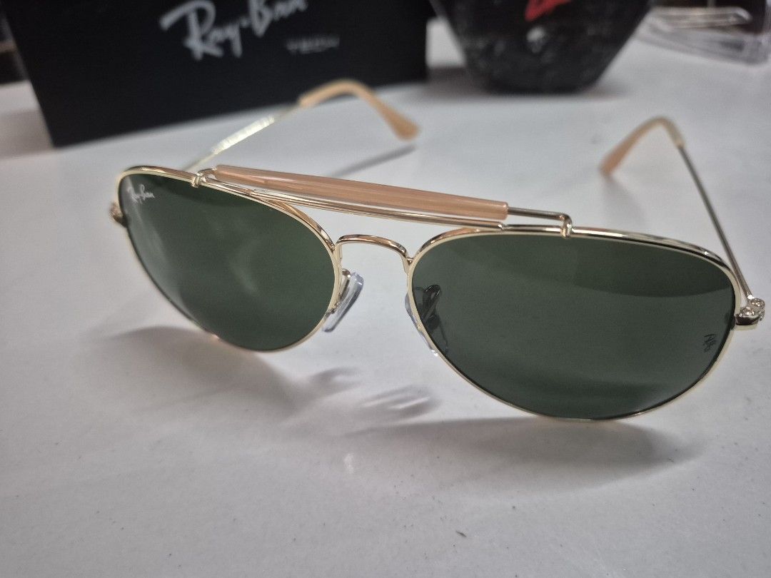 Rayban Aviator Large (Category: Sunglasses & Eyewear) located in Cavite. Submitted by wearit_again (Listing ID 1470620709, Image 3). Description: RAYBAN AVIATOR Large NO ISSUE JAPAN SURPLUS GALING.