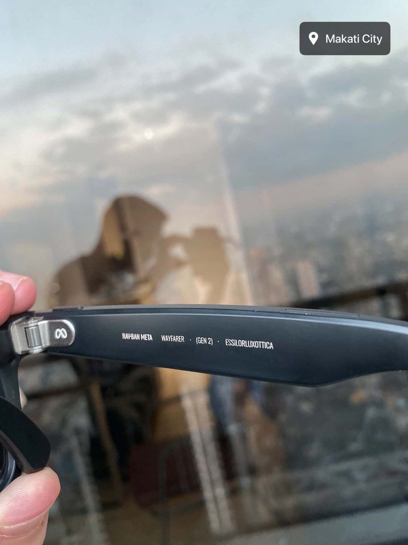 Ray-Ban Meta Wayfarer Gen 2 Black Edition (Category: Sunglasses & Eyewear) located in Pasig City. Submitted by prelovedbyss27 (Listing ID 1470608129, Image 3). Description: — Model: Ray-Ban Meta Wayfarer Gen 2 Smart Sunglasses Black Edition — Color: Black frame with black lenses — Condition: Pristine condition, no scratches or marks, carefully maintained — Inclusions: Original charging case only — Smart features: Capture photos and videos, listen