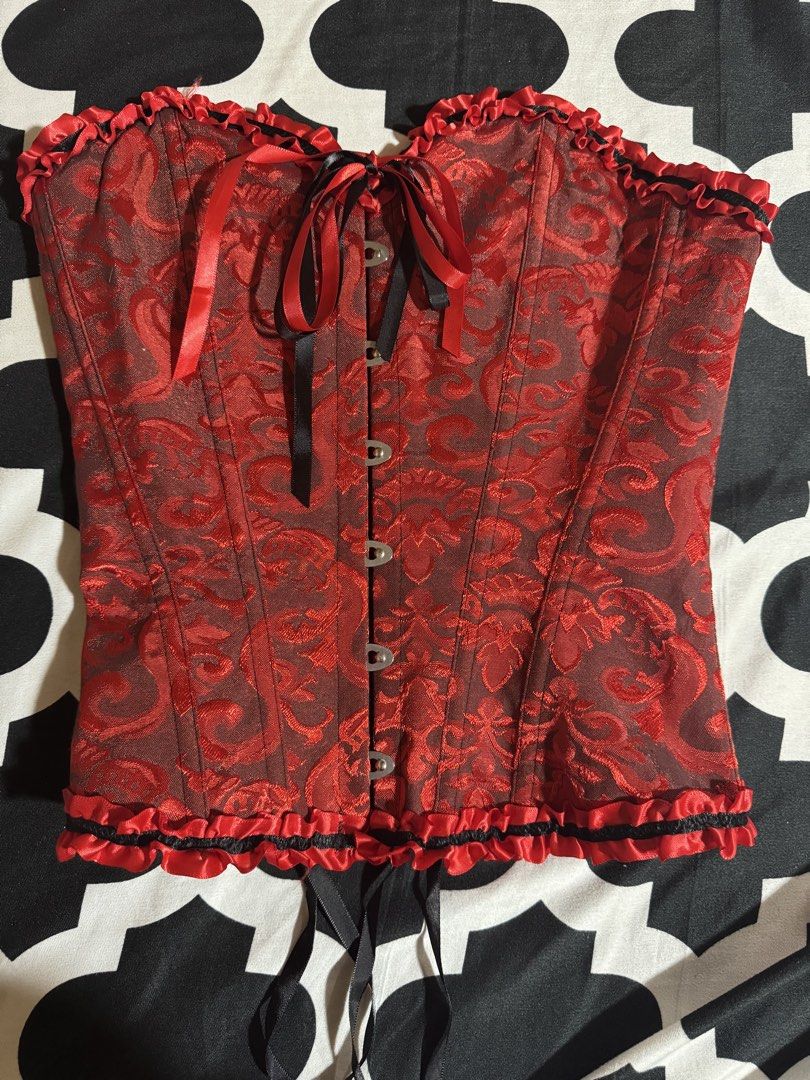 Red Black Corset Top (Category: Sleeveless) located in Caloocan City. Submitted by prelovedbyfe08 (Listing ID 1470691303, Image 1). Description: 📍south caloocan sf shouldered by buyer.