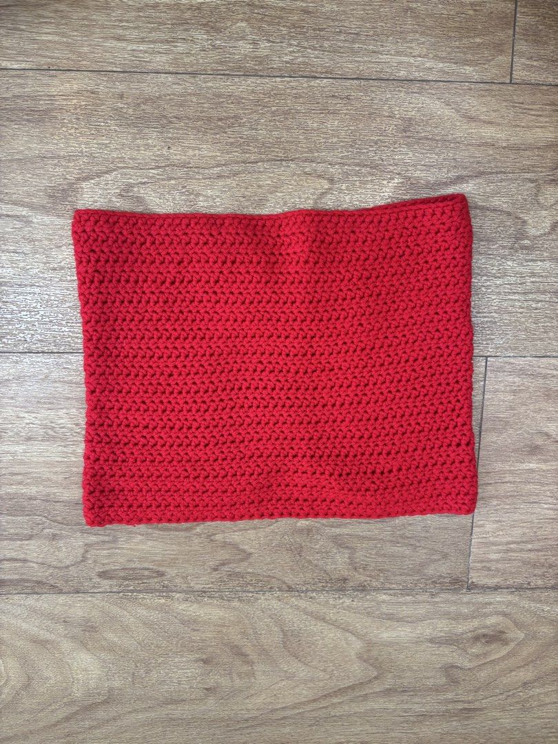Red Crochet Tube Top (Category: Sleeveless) located in Manila. Submitted by perwinkle.ph (Listing ID 1470712679, Image 1). Description: - can be tightened at the back - can fit xs-small.