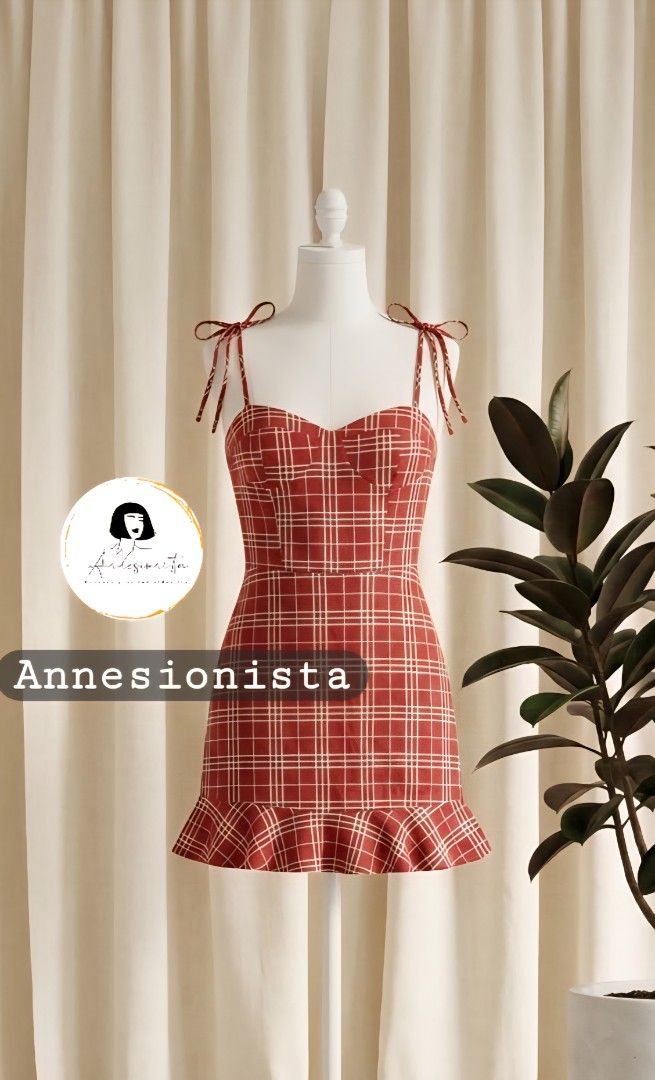 Red Mini Dress (Category: Dresses) located in Manila. Submitted by preloveph.dot (Listing ID 1470581096, Image 2). Description: .