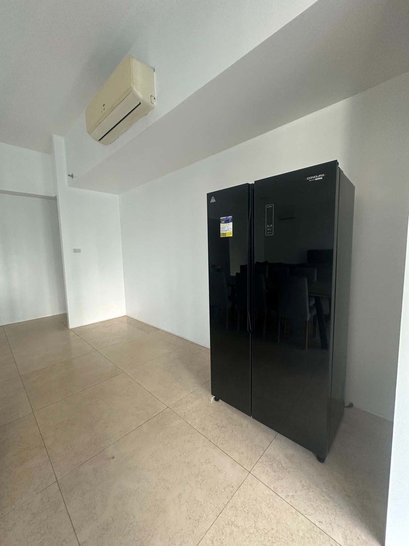 refrigerator (Category: Bathroom & Kitchen Fixtures) located in Makati City. Submitted by zencrystal-3de6cc (Listing ID 1470645757, Image 1). Description: .