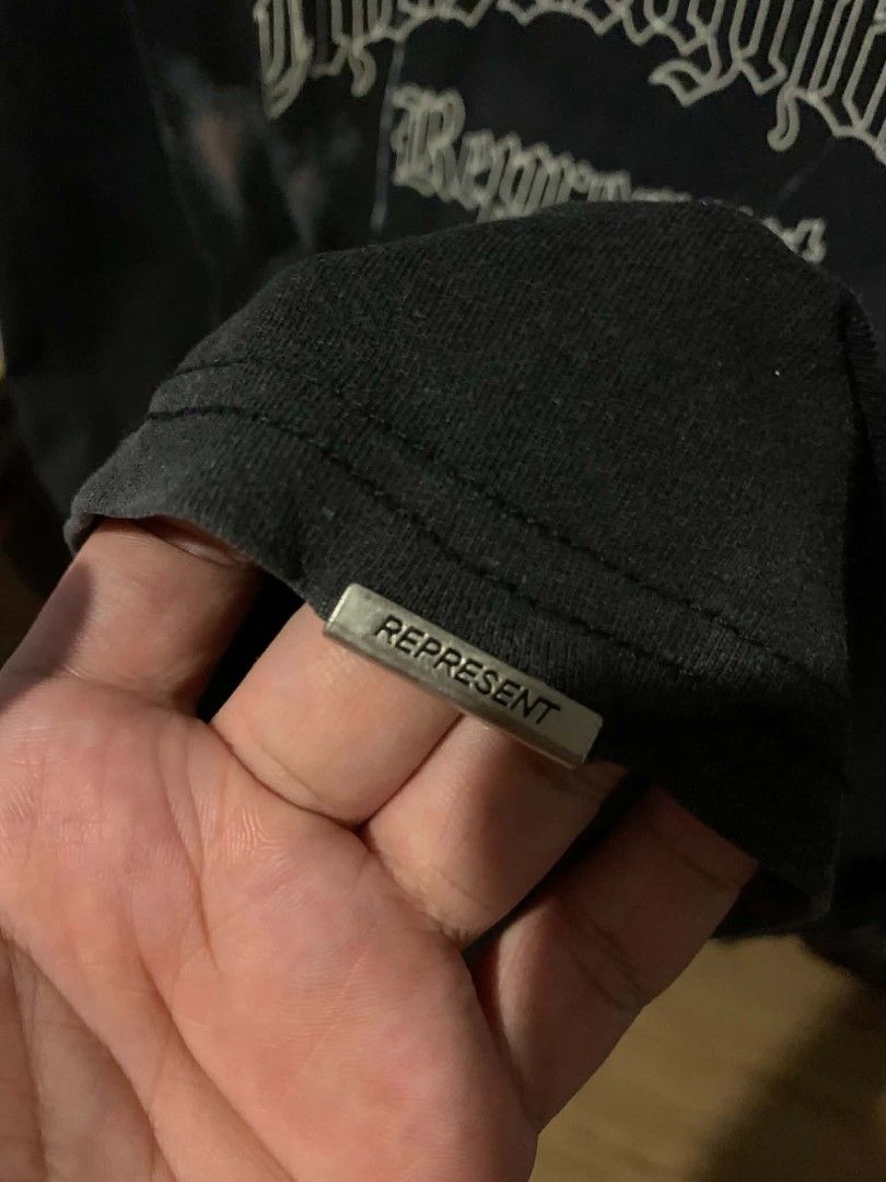 REPRESENT clo Thoroughbred Dog black wash over sized (Category: Activewear) located in Masinloc. Submitted by jackiemerryll (Listing ID 1470643493, Image 2). Description: pm for more details.
