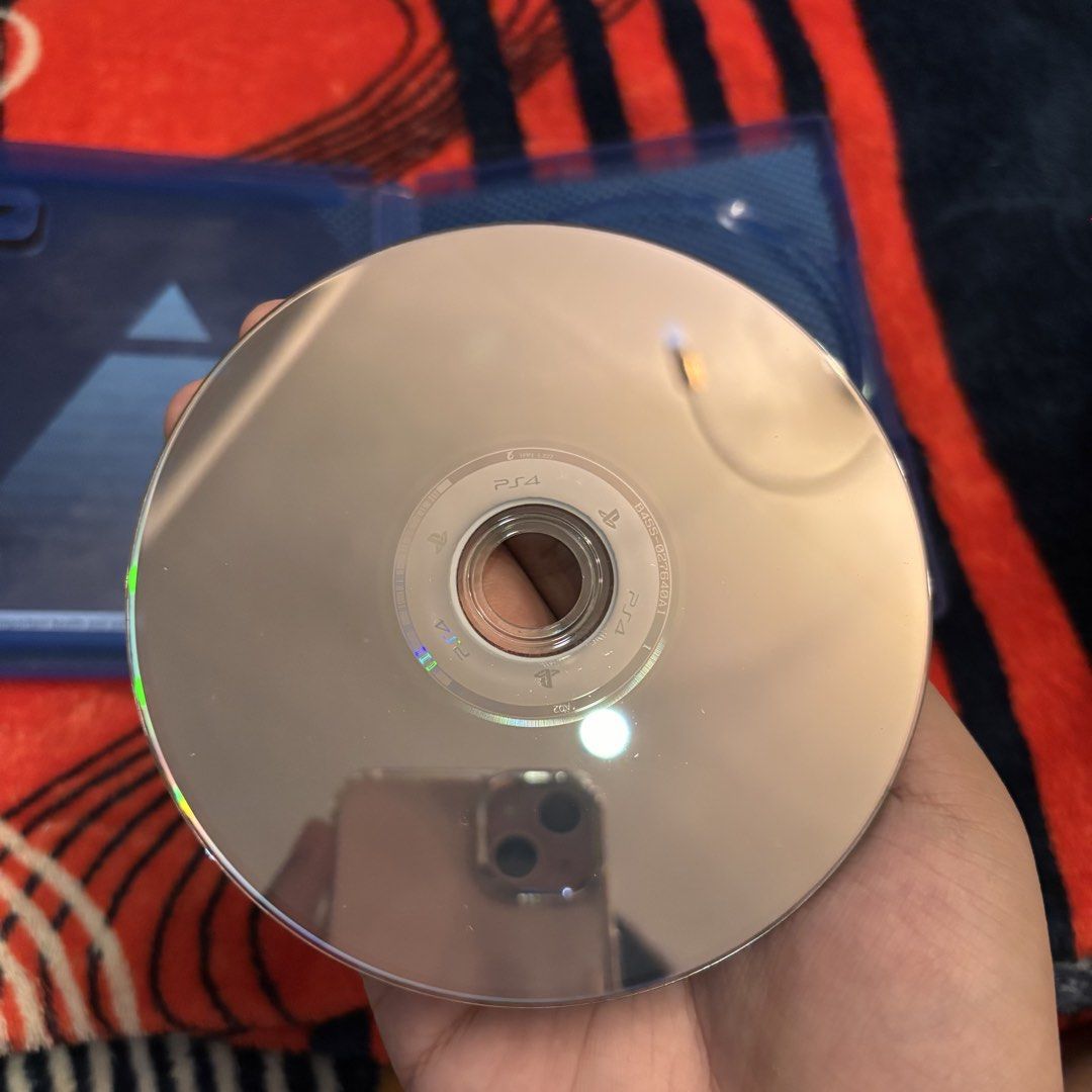 Republique PS4 GAME (Category: PlayStation) located in Pasuquin. Submitted by gabelli.declutters (Listing ID 1470568502, Image 3). Description: Notes: Will not entertain resellers, All items are negotiable, wag lang sobrang barat. and all the items is working and good condition Loc: Meycauayan Bulacan, can do meet up basta malapit lang sa location, and pwede rin lalamove or lbc or j&t.