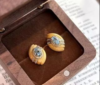 (Category: ) located in . Submitted by shopping_collection (Listing ID 1470634227, Image 1). Description: .