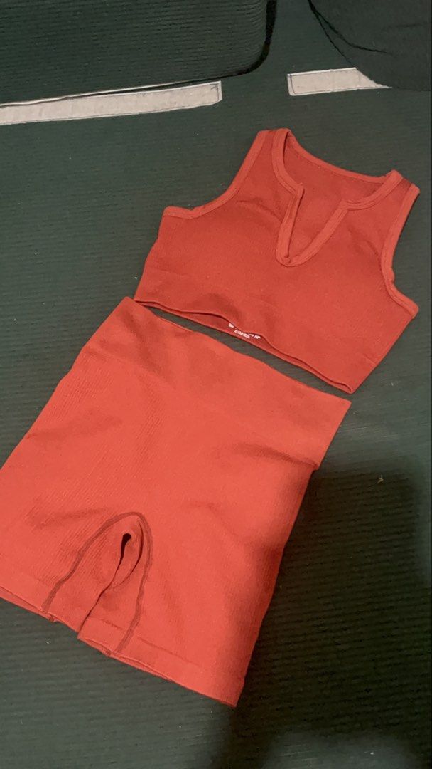 Ribbed Workout Crop Top and Biker Shorts Set (Category: Activewear) located in Quezon City. Submitted by shiroboi04 (Listing ID 1470650784, Image 3). Description: .