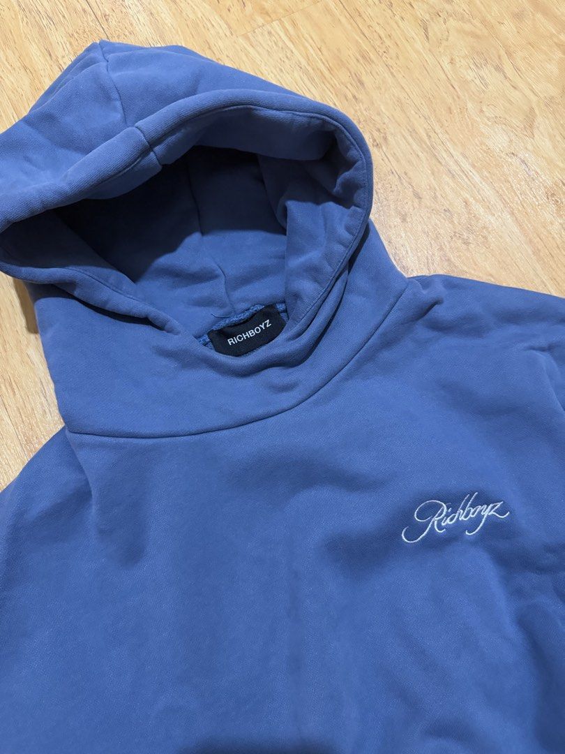 Richboyz Box Hoodie (Category: Hoodies) located in Danao, Cebu. Submitted by yunoball (Listing ID 1470671273, Image 2). Description: Size small on tag Excellent condition No issues.