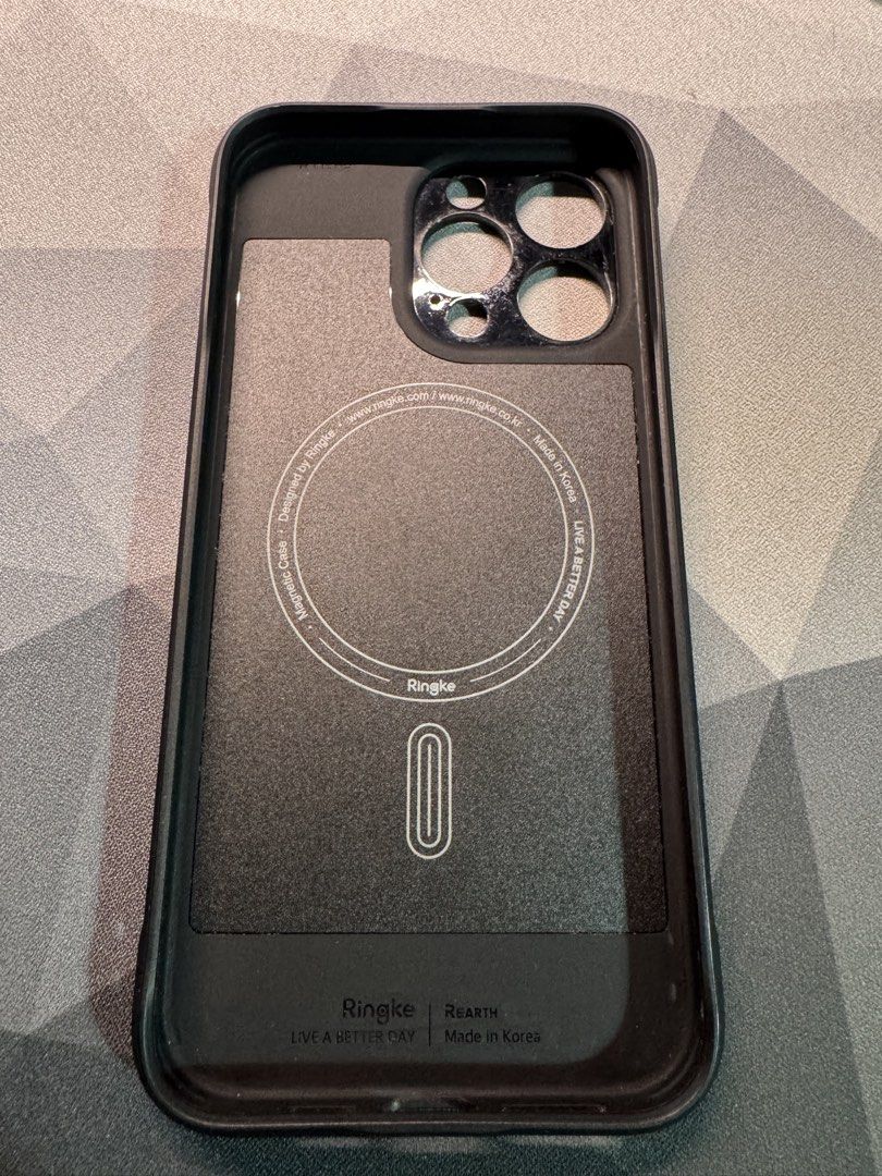 Ringke Onyx 15 Pro Max Case (Category: Cases & Sleeves) located in Makati City. Submitted by mdg42 (Listing ID 1470650079, Image 2). Description: Magsafe compatible. No issues. LP posted. Loc: Ayala, Makati.