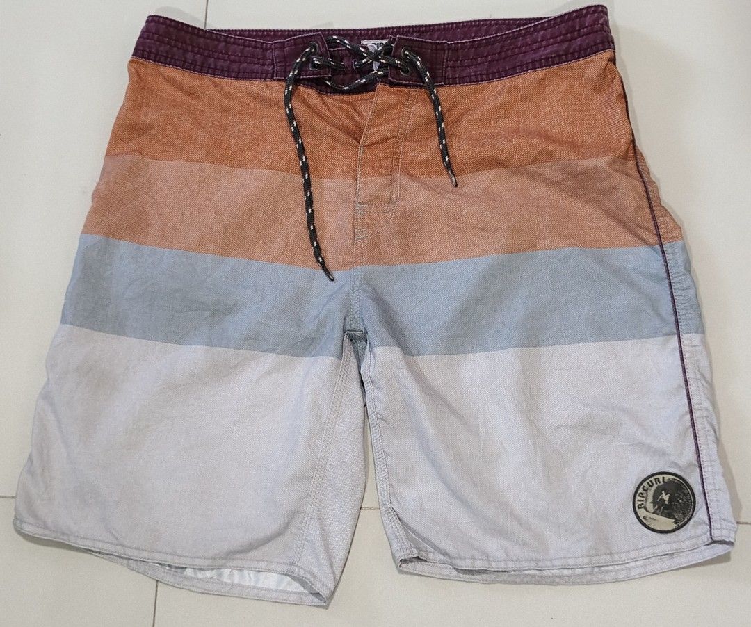 Ripcurl tom curren (Category: Swim Trunks & Board Shorts) located in Naga. Submitted by otaydenyoks (Listing ID 1470648166, Image 3). Description: .