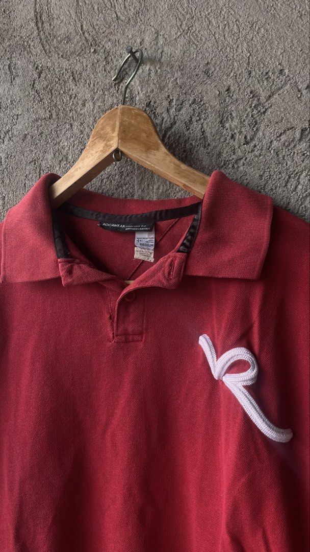 Rocawear Red Polo Shirt (Category: Tshirts & Polo Shirts ) located in Cabuyao City. Submitted by kisyana (Listing ID 1470674503, Image 3). Description: .