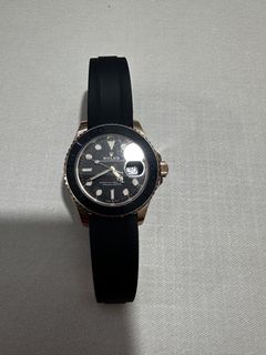 (Category: ) located in . Submitted by Rolex_999 (Listing ID 1470597999, Image 1). Description: .