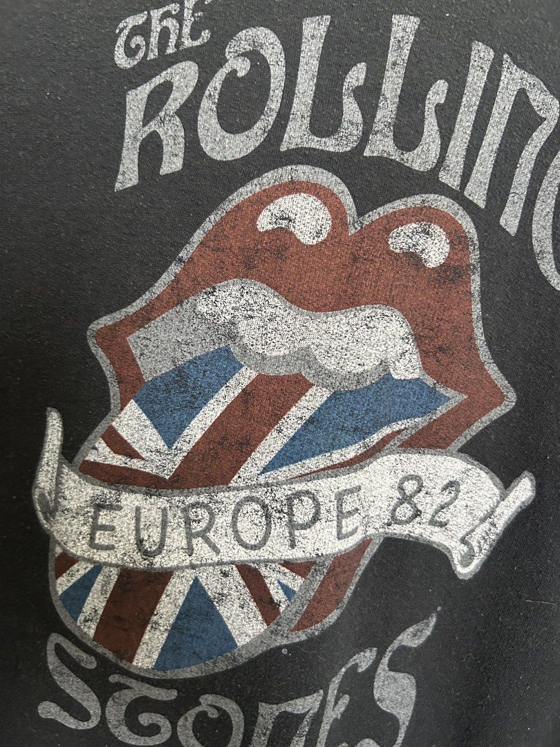 ROLLING STONES, Men's Fashion, Tops & Sets, Hoodies on Carousell