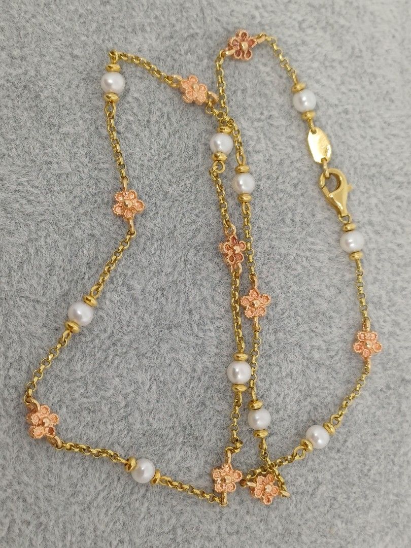 Rose gold necklace with pearls (Category: Necklaces) located in Makati City. Submitted by divinejewels.ph (Listing ID 1470631183, Image 1). Description: JPS-13112 NECKLACE FLOWER 10 PEARLS 18KRYG 8.8GRAMS SIZE 15.5".