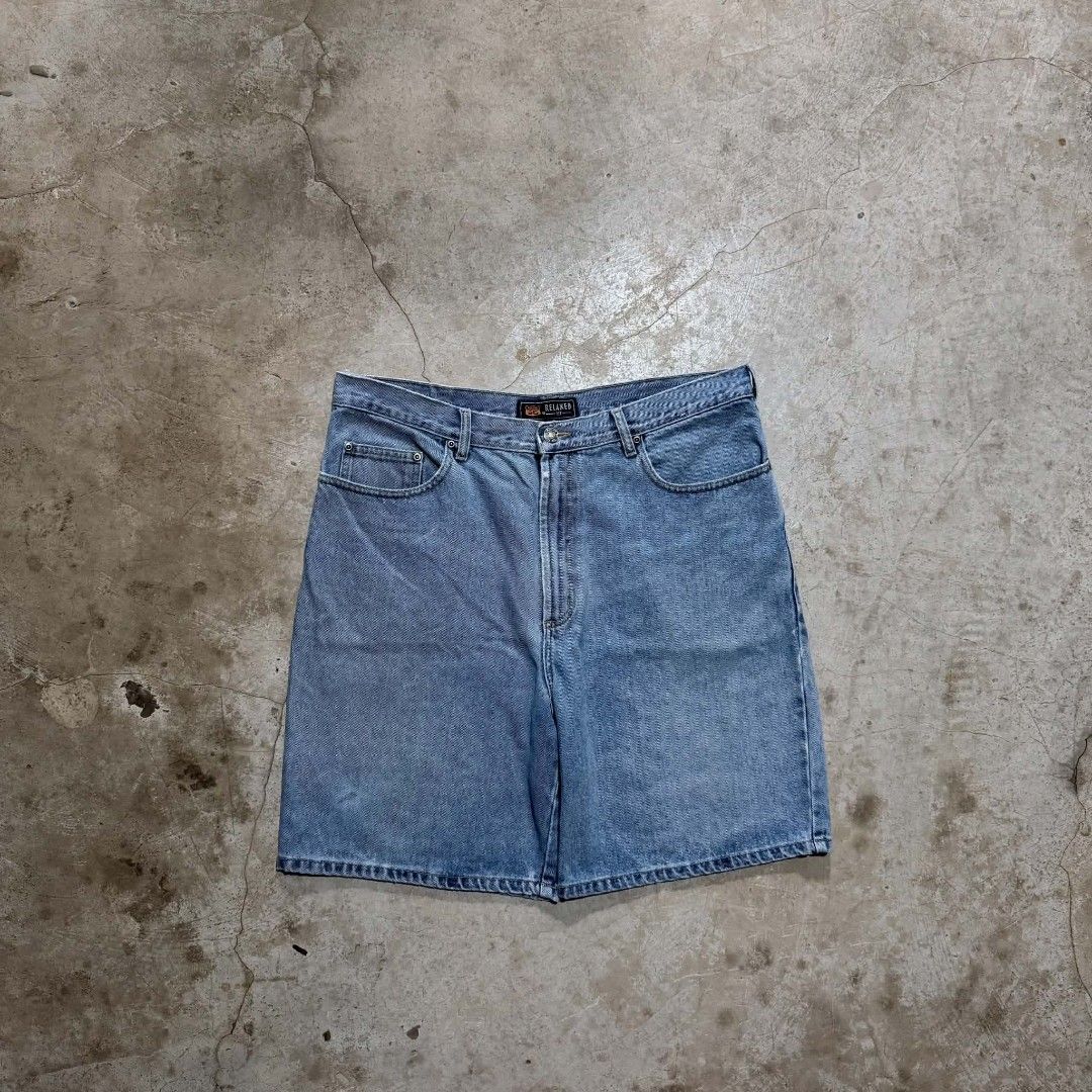 Route 66 Relaxed Fit Denim Shorts (Category: Shorts) located in Manila. Submitted by arvinnn_ (Listing ID 1470722550, Image 2). Description: Route 66 Denim Jorts W 36 L 21 LO 12 Excellent Condition No Issue 500+sf Antipolo, Rizal.