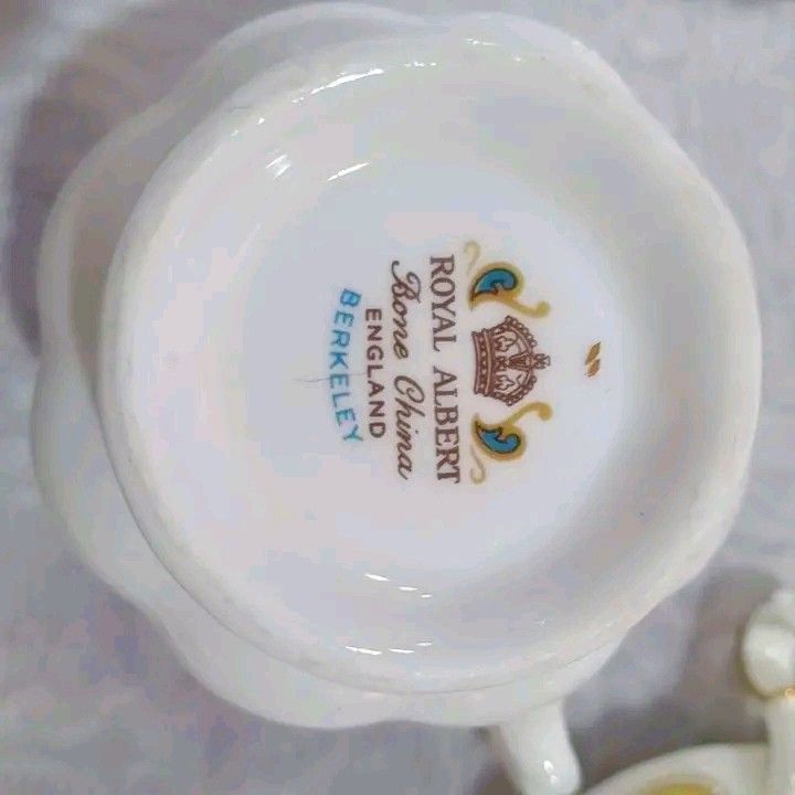 Royal Albert Berkely tea set collection (Category: Coffee & Tea Tableware) located in Cabanatuan. Submitted by miss.maia (Listing ID 1470608473, Image 3). Description: .