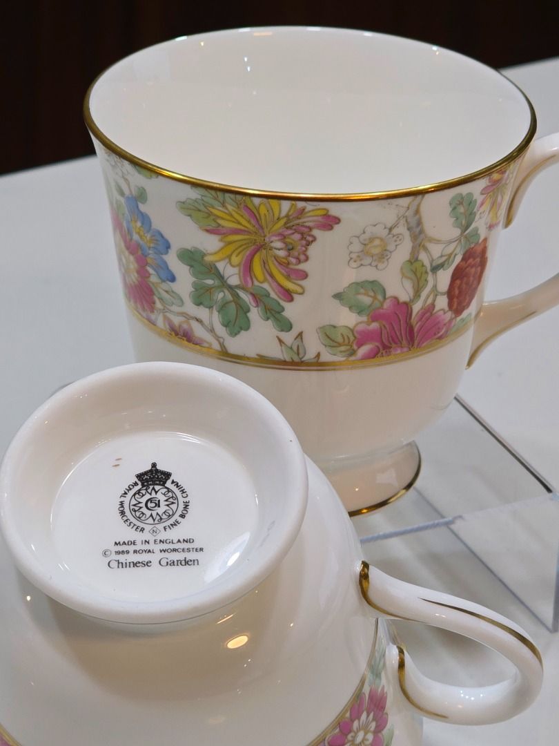 ROYAL WORCESTER | Chinese Garden Cups (Good Condition) (Category: Coffee & Tea Tableware) located in Compostela. Submitted by curatedcabinetcebu (Listing ID 1470697155, Image 2). Description: A charming pair featuring the classic Chinese Garden design. Inclusions (2 pieces): • 2 Cups Condition: Good. One cup has a small chip on the handle. Regular Price: ₱799 Sale Price: ₱699 for both cups 💌 Comment “Mine” or message us to claim this item. Discl