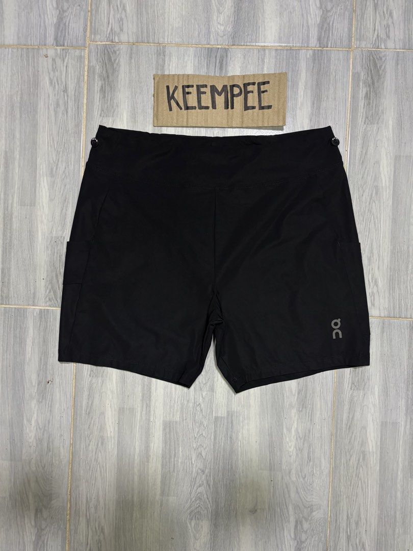 Run On Clouds Hybrid Short (Category: Activewear) located in Dasol. Submitted by keempitoc (Listing ID 1470623488, Image 1). Description: Run On Clouds Hybrid Short Good as new condition Large Men’s Length 14 10/10 color rate No issue Pangasinam.