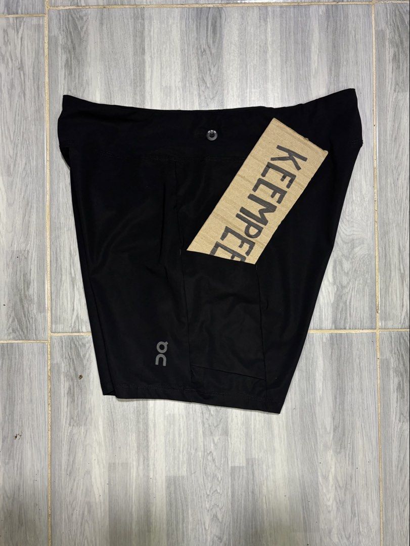 Run On Clouds Hybrid Short (Category: Activewear) located in Dasol. Submitted by keempitoc (Listing ID 1470623488, Image 2). Description: Run On Clouds Hybrid Short Good as new condition Large Men’s Length 14 10/10 color rate No issue Pangasinam.